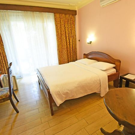 Imperial Golf View Hotel Entebbe Zewnętrze zdjęcie