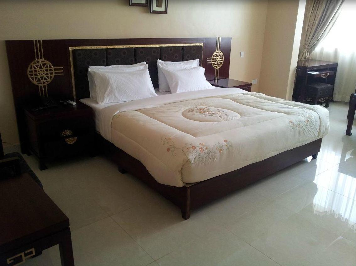 Imperial Golf View Hotel Entebbe Zewnętrze zdjęcie
