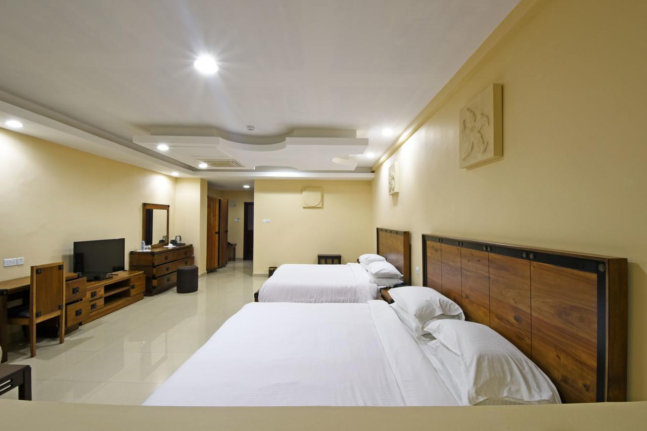 Imperial Golf View Hotel Entebbe Zewnętrze zdjęcie