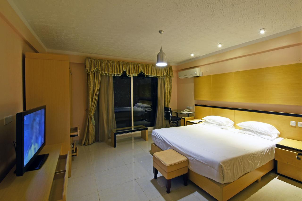 Imperial Golf View Hotel Entebbe Zewnętrze zdjęcie
