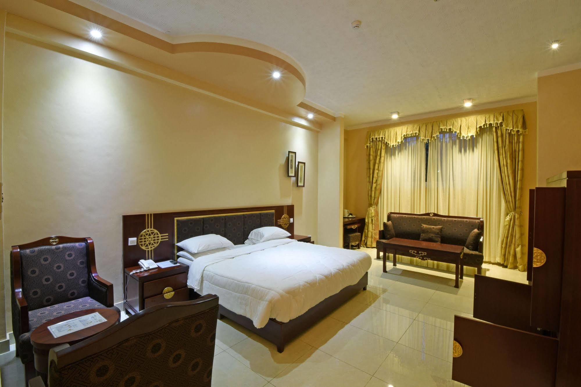 Imperial Golf View Hotel Entebbe Zewnętrze zdjęcie